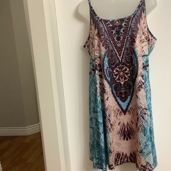 NEW Gorgeous Dress w stretch Sz LARGE - Picture 1 of 7
